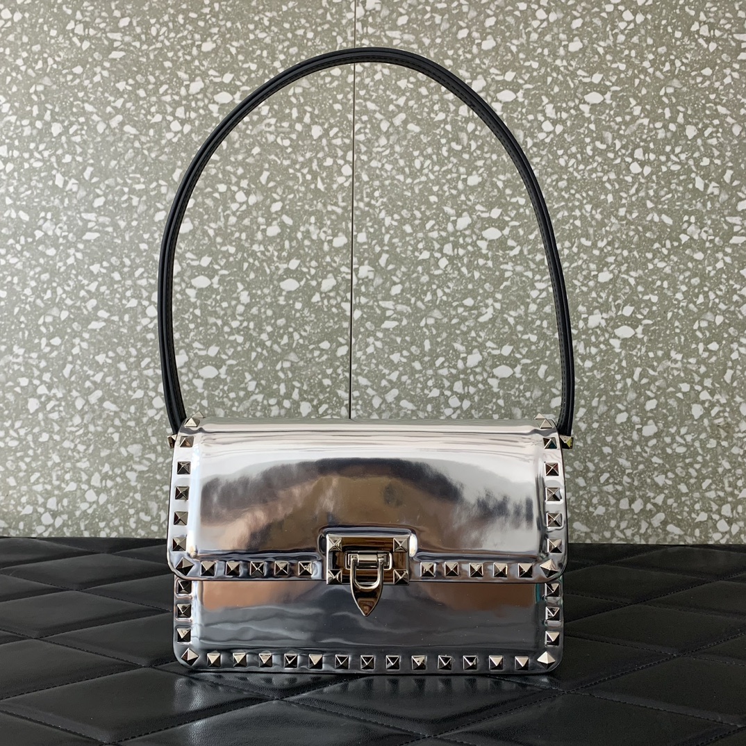 Valentino Garavani Rockstud Big Shoulder Bag in Silver Smooth Leather